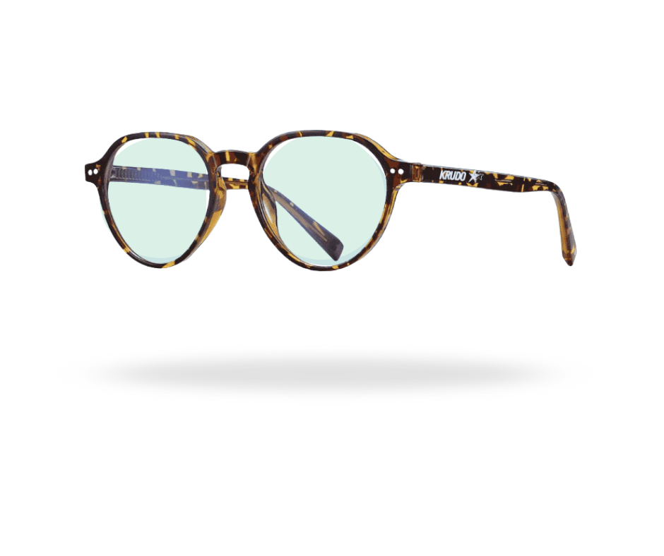 Gafas Krudo All In con filtro de luz azul y montura carey, diseño clásico y elegante para proteger los ojos de la fatiga visual mientras se usa tecnología.