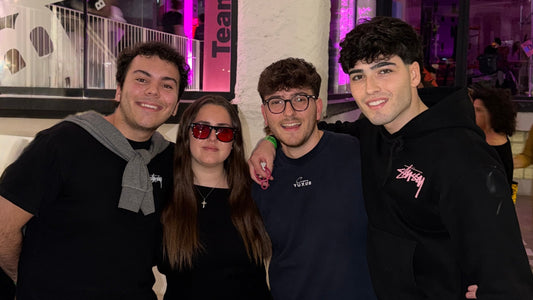 Equipo fundador de Krudo, marca española de biohacking y gafas anti luz azul